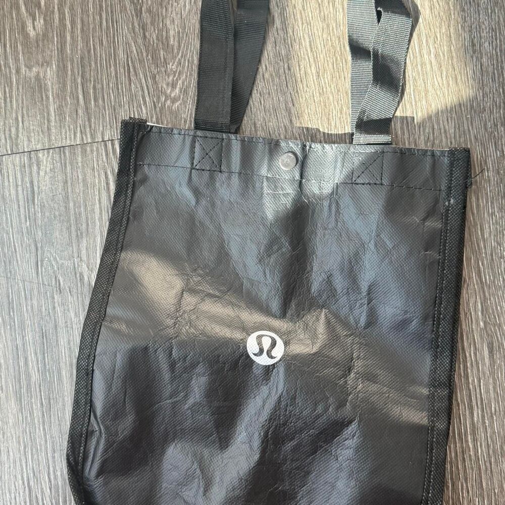 Lululemon Women's Black Bag
